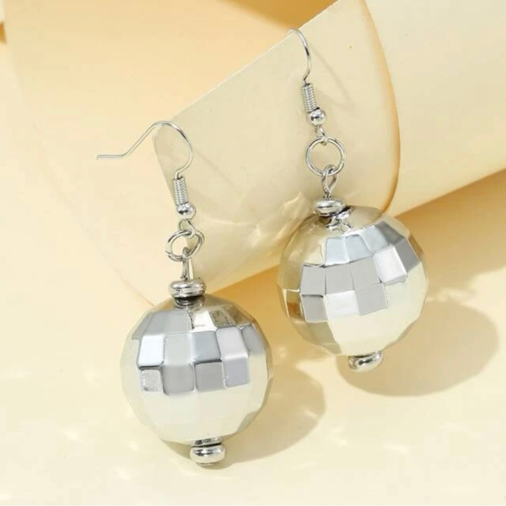 NWT disco ball/mirrorball earrings